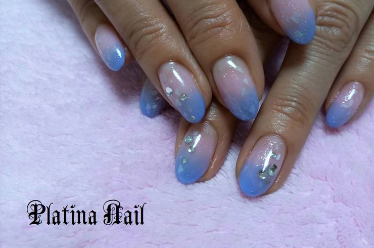 府中 西府そばのネイルサロン あじさいカラーのグラデーションネイル